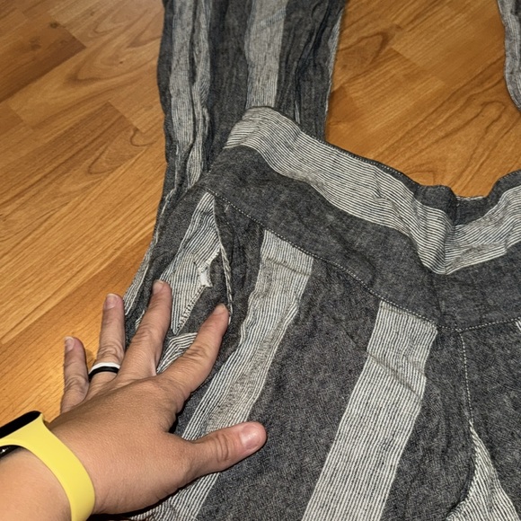 Super cute pants - Picture 3 of 3